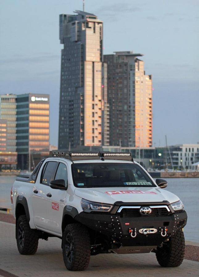 Winched bumper Toyota Hilux 8 REVO 2020+