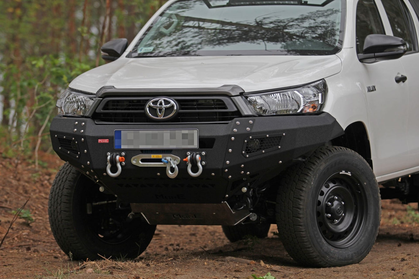 Winched bumper Toyota Hilux 8 REVO 2020+
