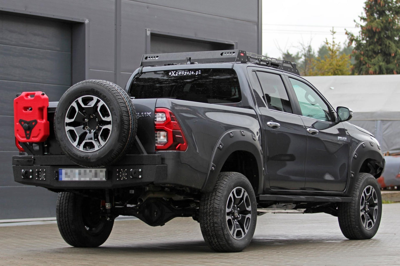 Spare Tire Carrier for MorE 4x4 Pick Up Bumpers