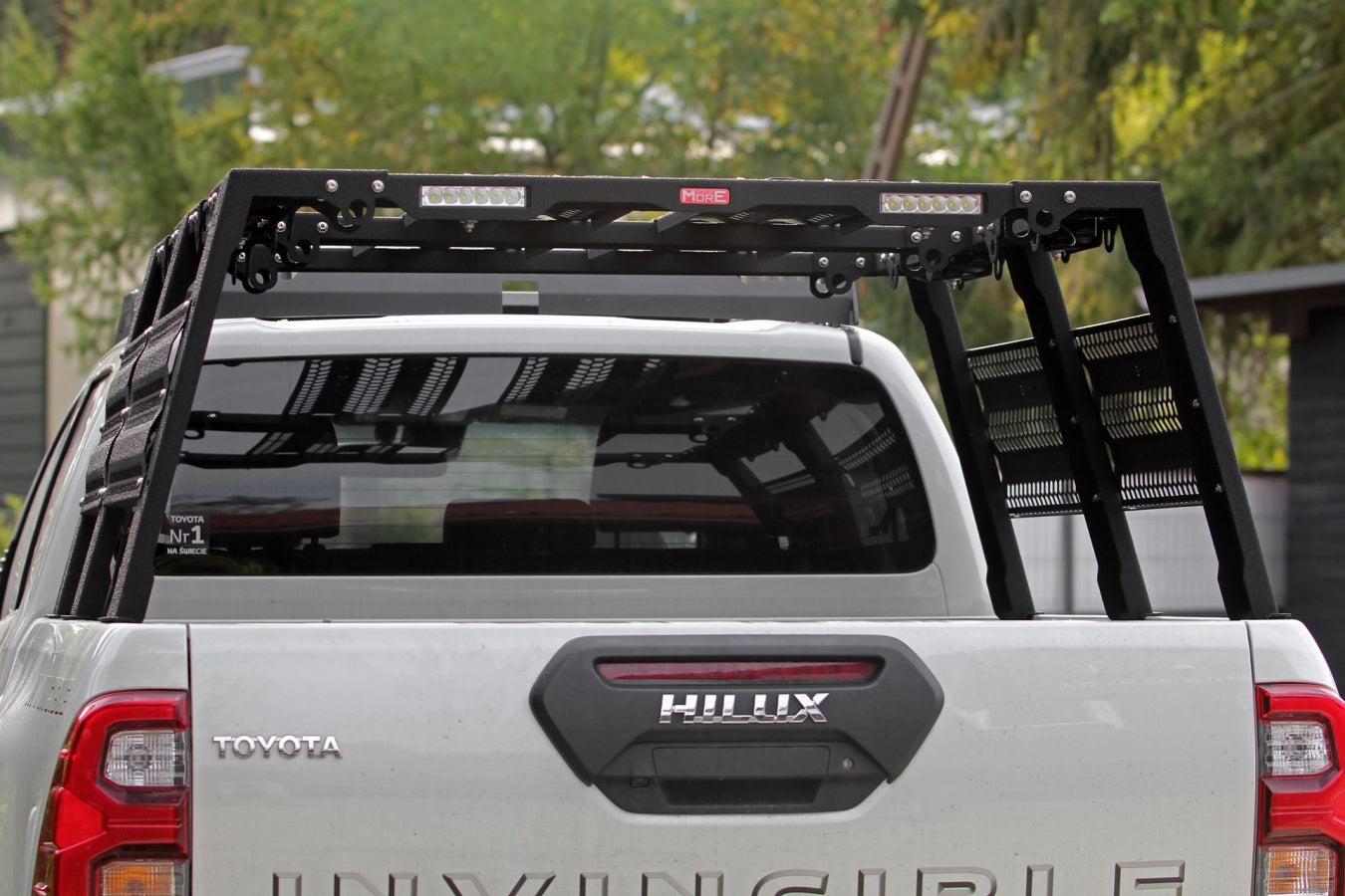Bed Rack Mark II hoch für Pickups – offene Ladefläche mit Panels