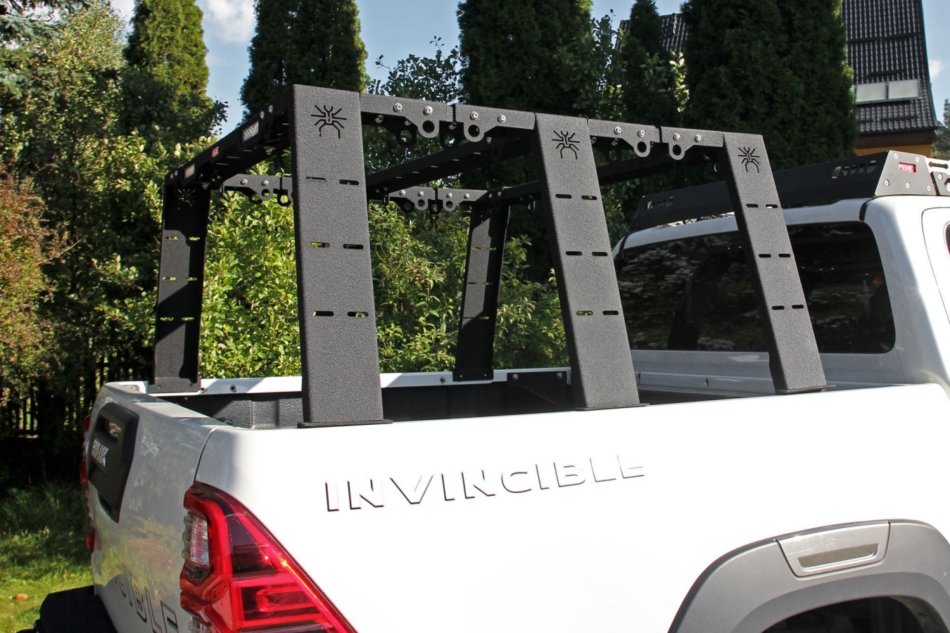 Bed Rack Mark II hoch für Pickups – Rollo mit Panels