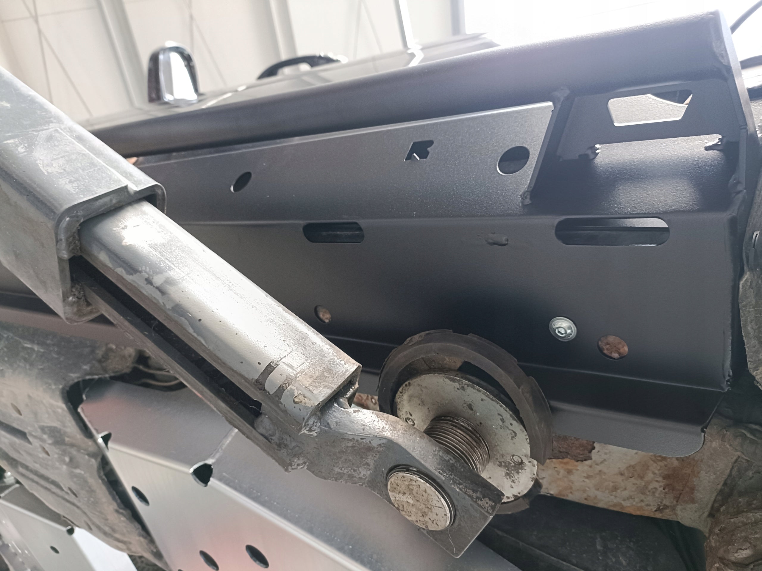 Rockslider Side Sill Protector Tubes Mercedes ML