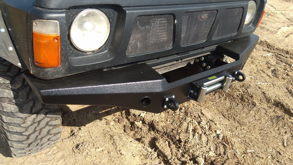 Seilwindenstoßstange Nissan Patrol Y60