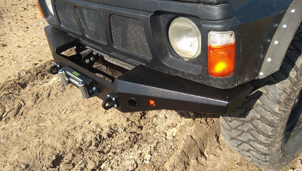 Seilwindenstoßstange Nissan Patrol Y60