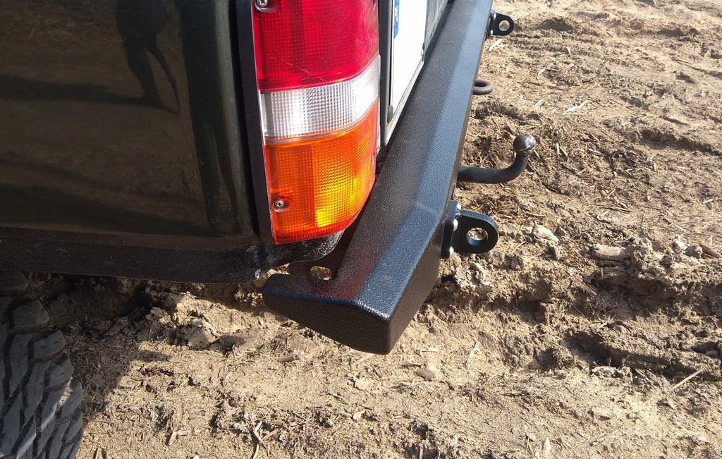 Stahl-Heckstoßstange Nissan Patrol Y60 3 Türer