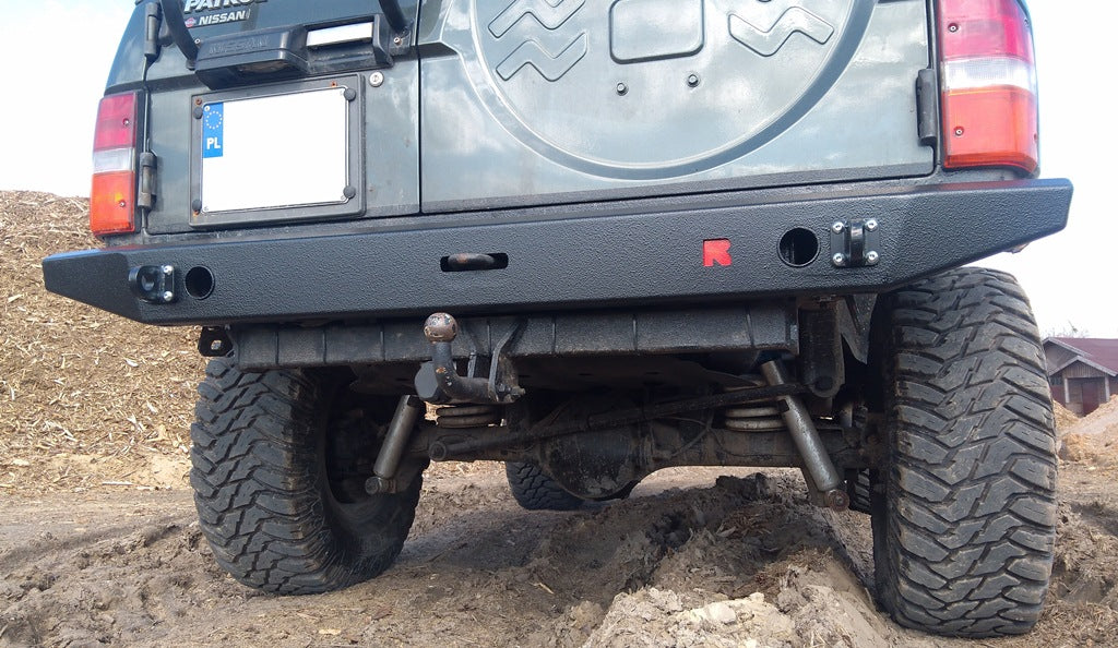 Stahl-Heckstoßstange Nissan Patrol Y60 3 Türer