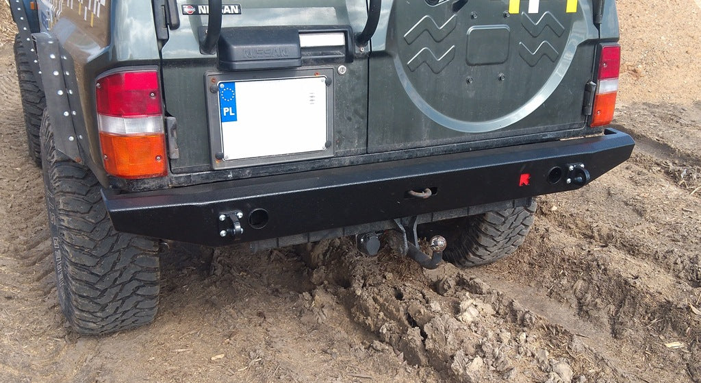 Stahl-Heckstoßstange Nissan Patrol Y60 3 Türer