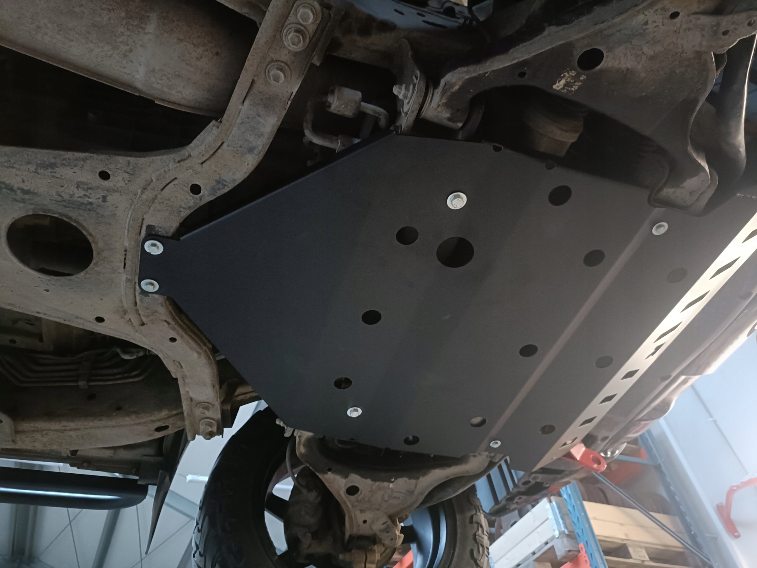 Underbody Protection Engine & Gearbox – Nissan Navara D23 (from 2015)