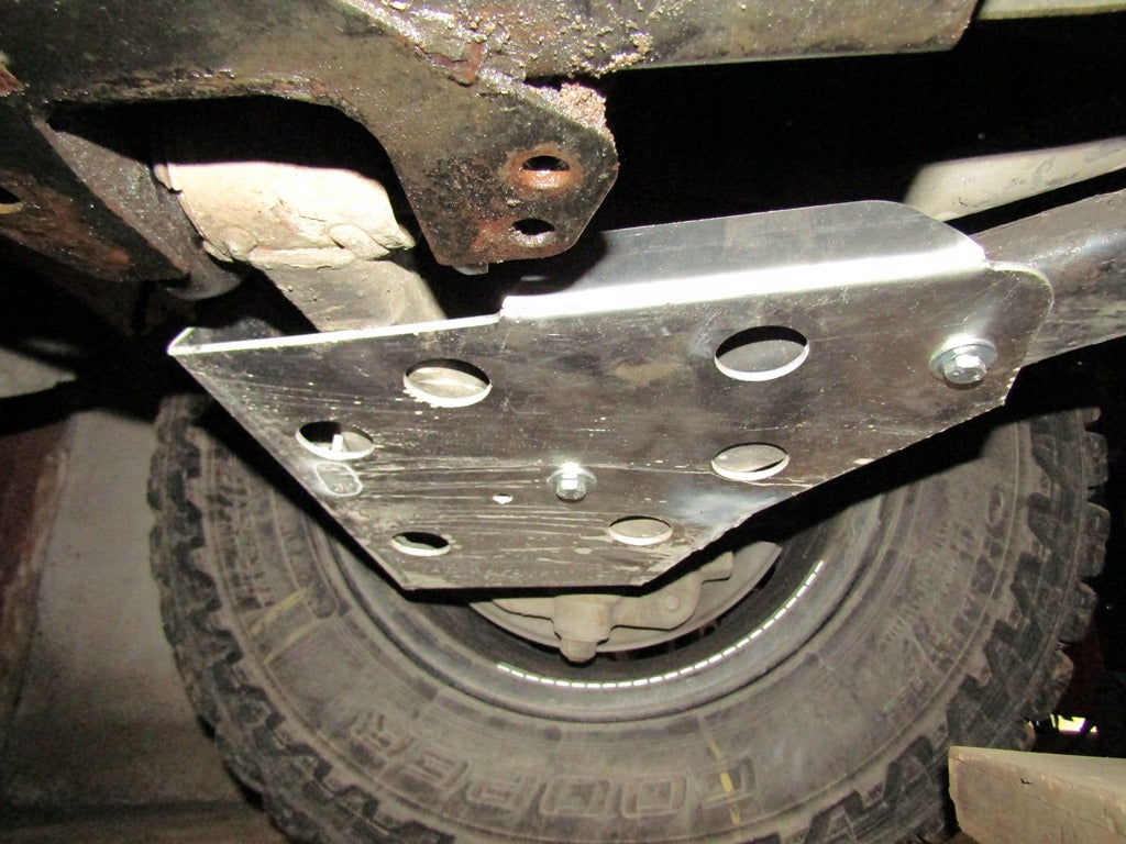 Aluminum Front Lower Control Arm Protectors – Land Rover Discovery 3 & 4