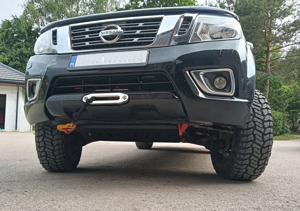 Montageplatte für Seilwinde Nissan Navara D23