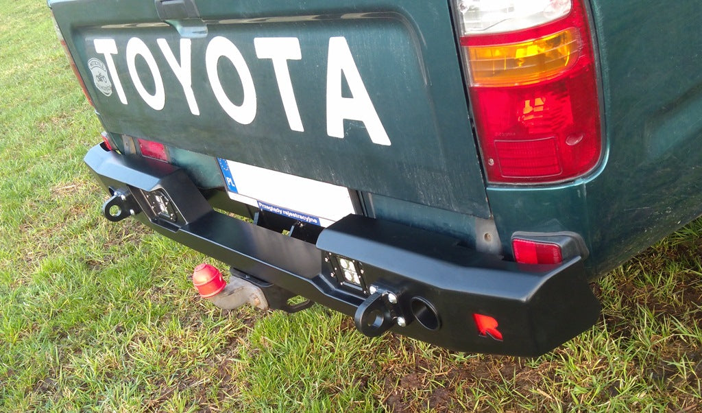 Stahl-Heckstoßstange für Toyota Hilux 6 RZN