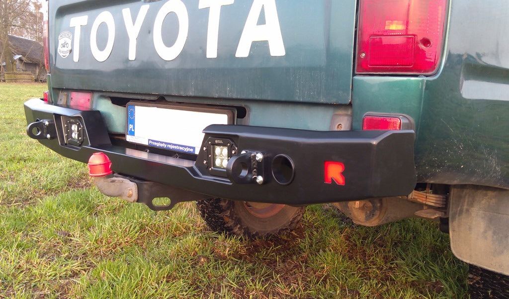 Stahl-Heckstoßstange für Toyota Hilux 6 RZN