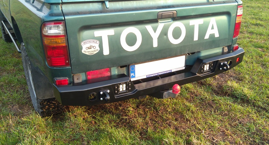 Stahl-Heckstoßstange für Toyota Hilux 6 RZN