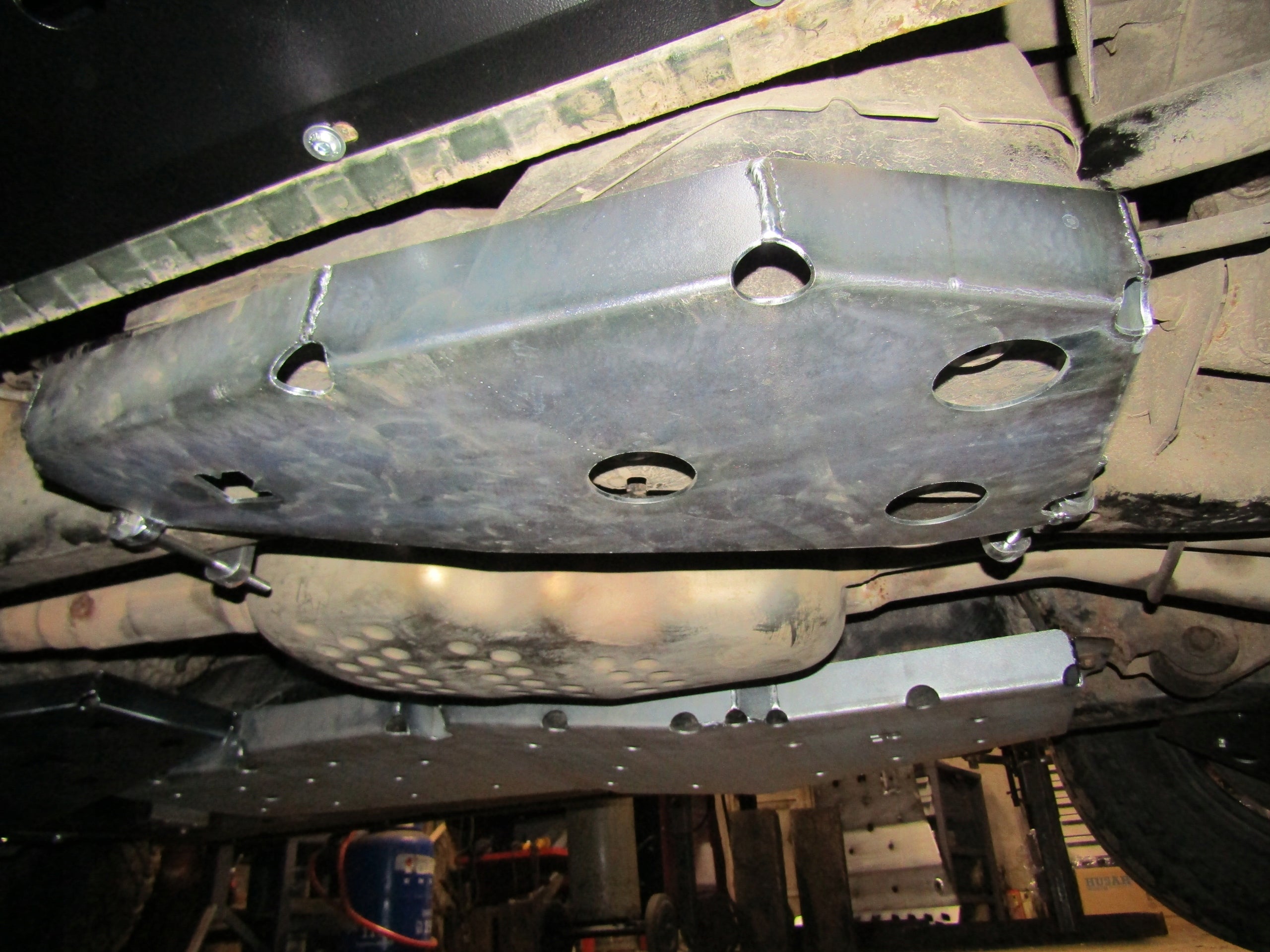 Underride protection Compressor Air Suspension - Land Rover Discovery 3 & 4