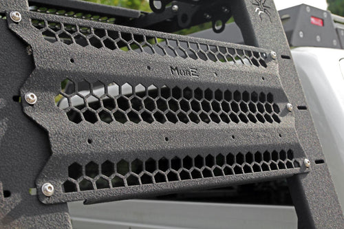 MorE 4x4 Bed Rack Mark II mittel für offene Pickup-Ladefläche mit Panels – Ansicht 2