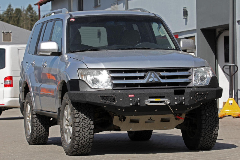 Winches bumper Mitsubishi Pajero 4 V80