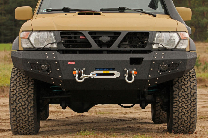Seilwindenstoßstange Nissan Patrol Y61 1997-2004