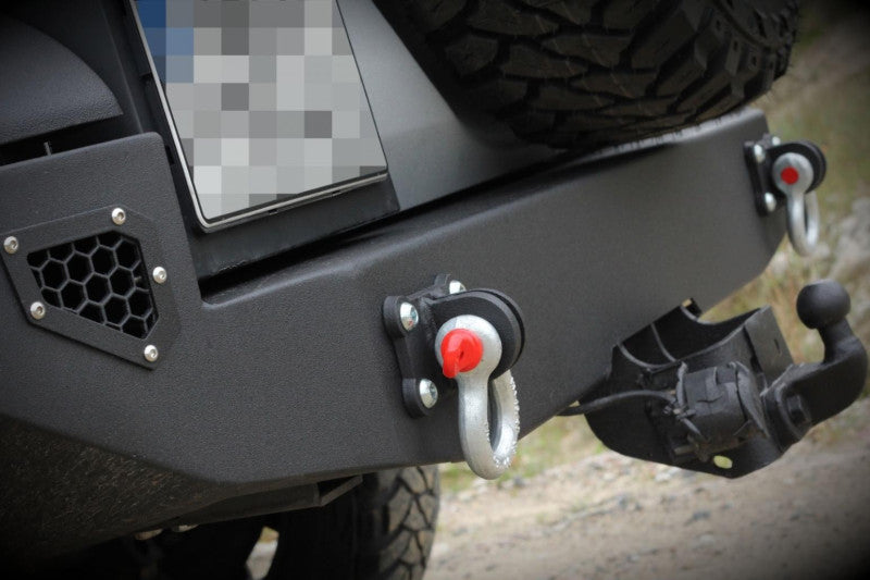 Stahl-Heckstoßstange Toyota Land Cruiser J120 J125 kurz – Nahaufnahme